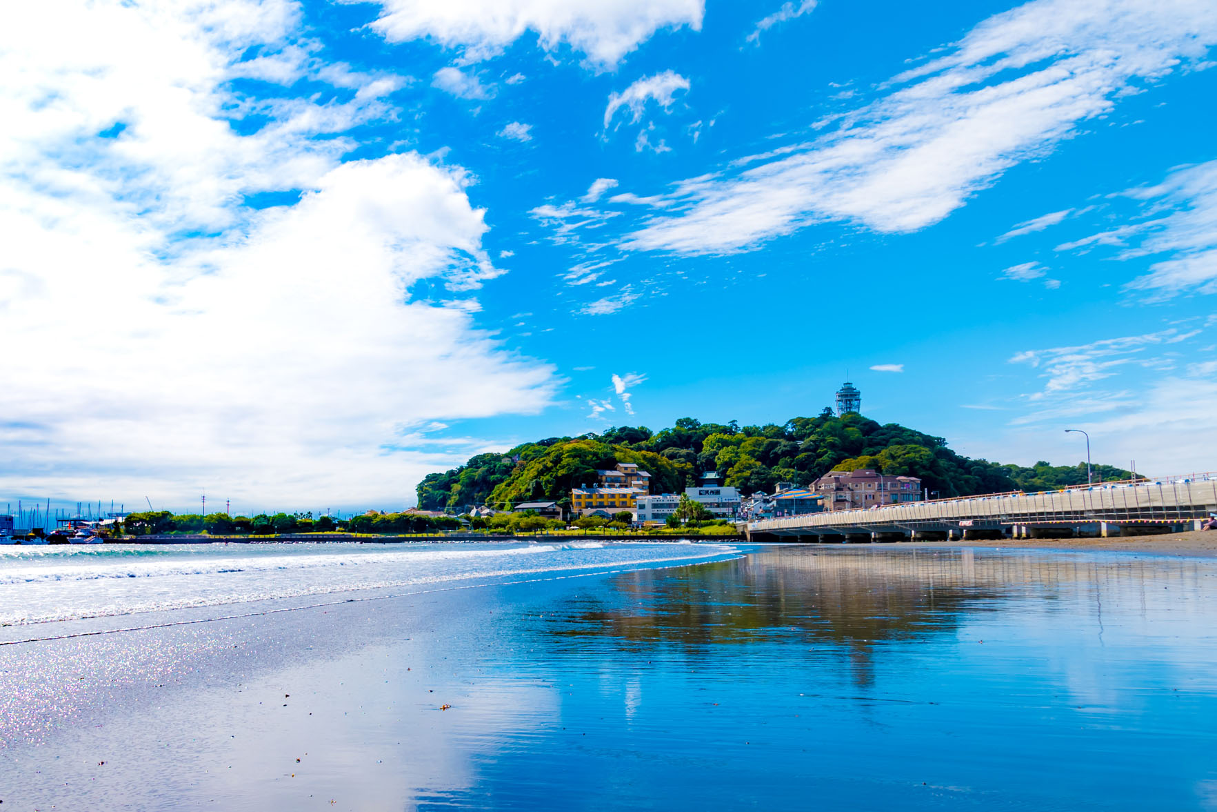 公式】湘南/江の島の絶景が自慢 カフェ・バー&レストラン ヘミングウェイ本店